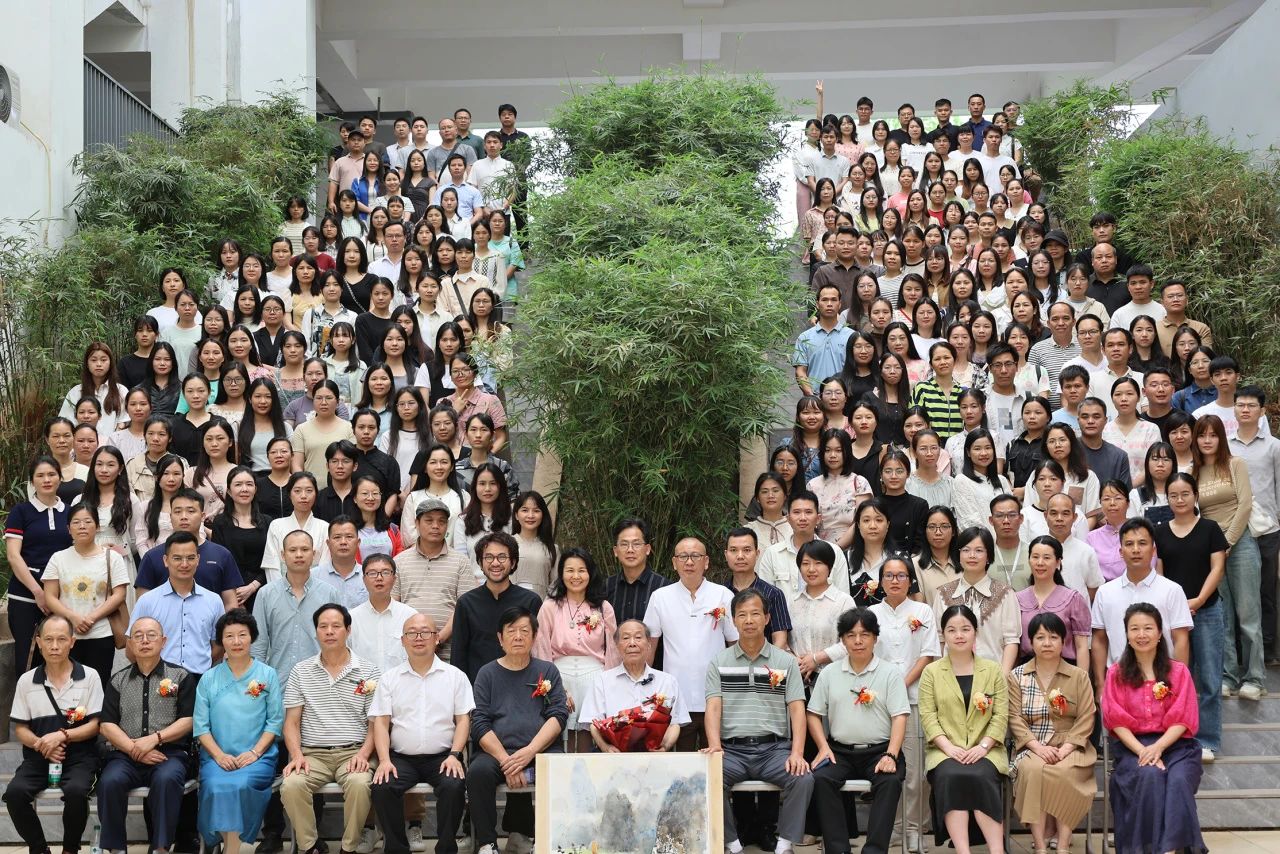 桂平市中小学美术教师水彩画专题培训活动暨大藤峡水彩画社成立仪式在我校顺利举行 丨 千亿体育官网登陆入口(中国)官方网站